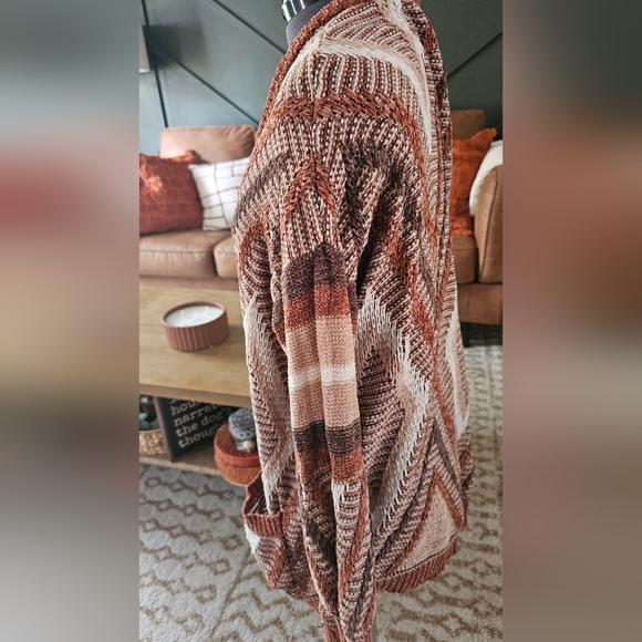 BKE Women's Cardigan - Brown, Rust and Cream. Size Medium - Picture 5 of 8